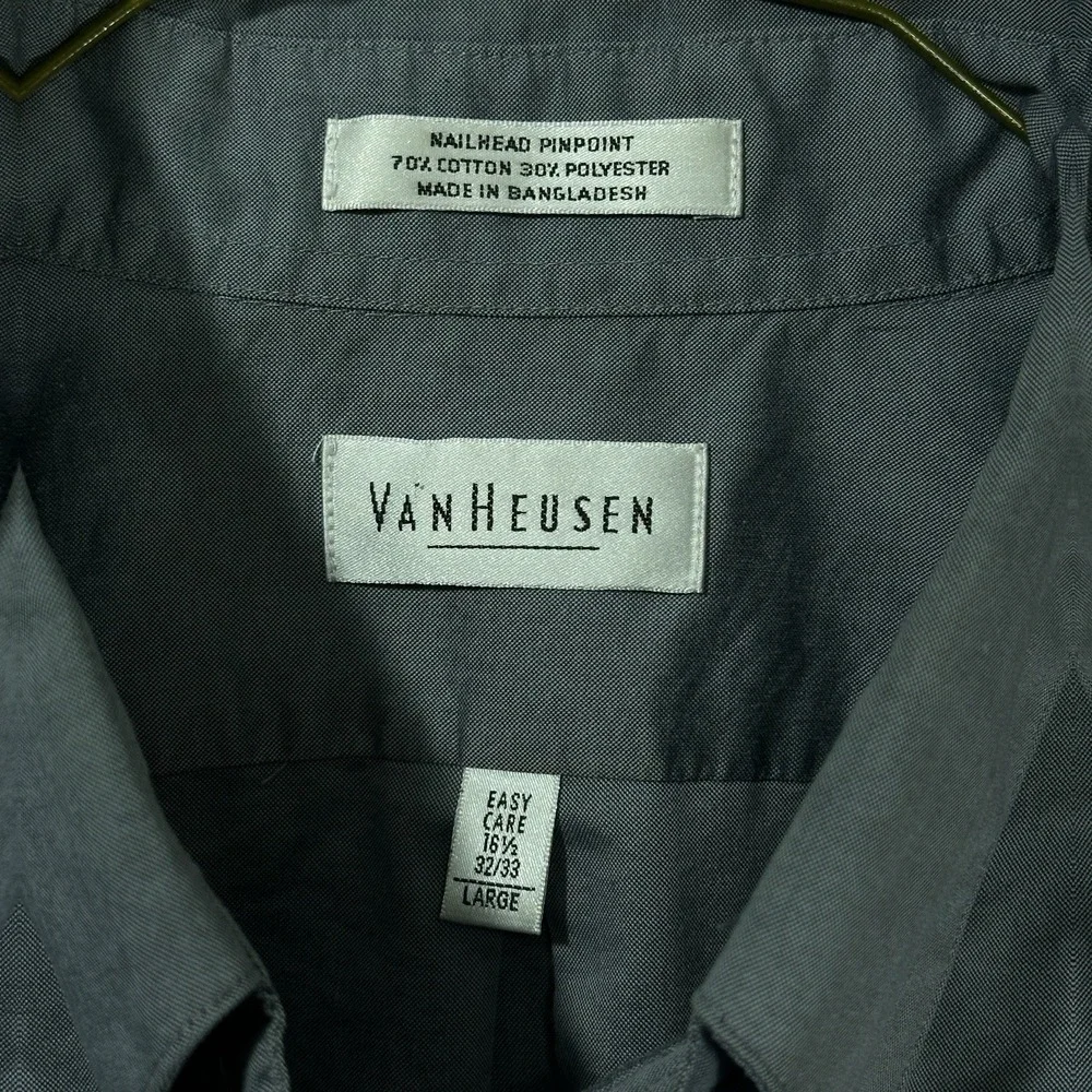 Van Heusen Men's Regular Fit Poplin Button Down Dress Shirt SZ 16 1/2 32/33 Gray